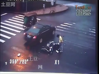 amazing accident in china kong fu style guy landed on his feet